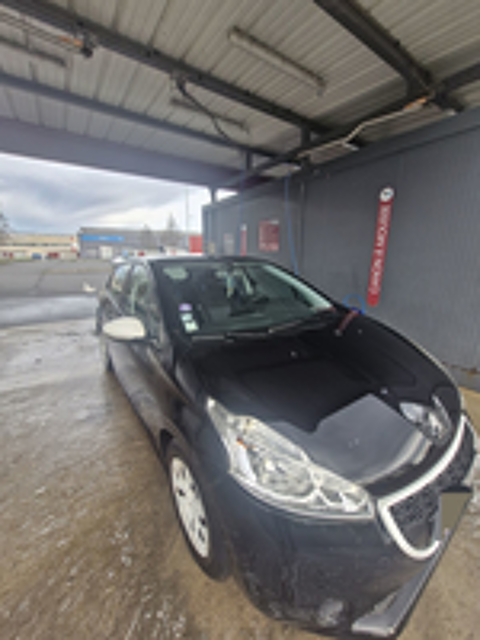 208 1.0 PureTech 68ch BVM5 Like 2015 occasion 37200 Tours