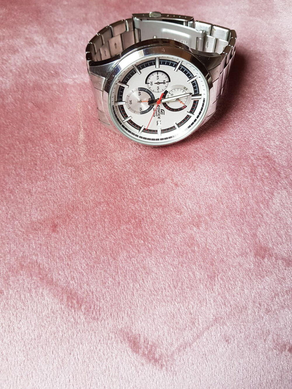 Montre casio &eacute;difice en tr&egrave;s bonne &eacute;tat Bijoux et montres