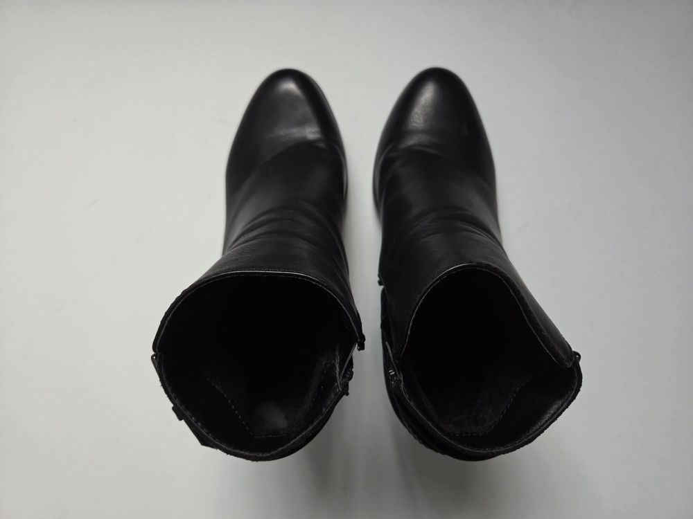 Bottines noires ? Taille 37 ? Tr&egrave;s bon &eacute;tat Chaussures