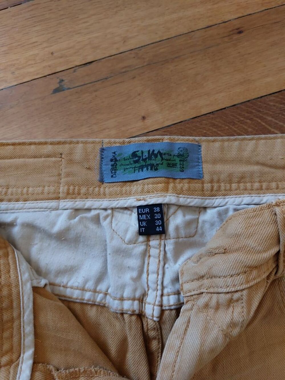 jean moutarde homme Vêtements