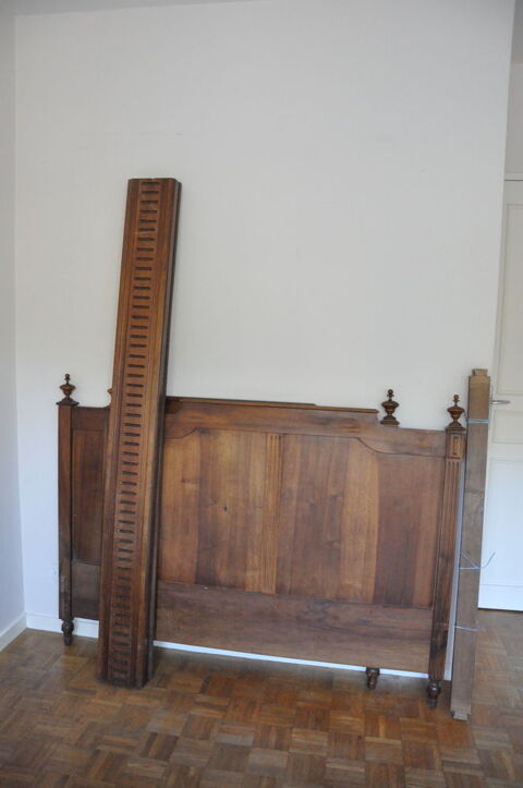 Lit XIX�me noyer 200 Lyon 5 (69)