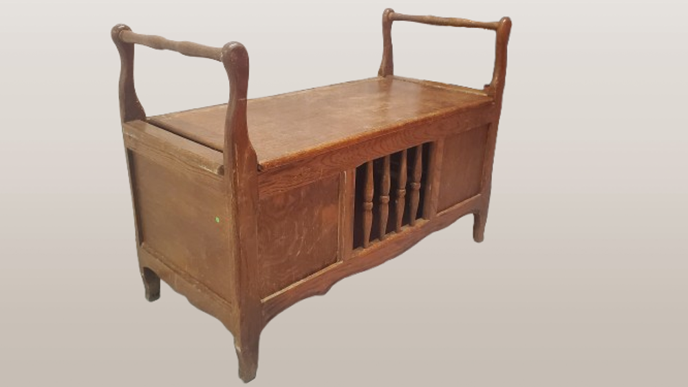 Coffre ancien en bois - charme de l'authentique Meubles