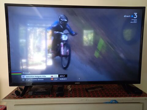 t�l� hitachi  128CM HAUTE GAMME 280 La Garde (83)