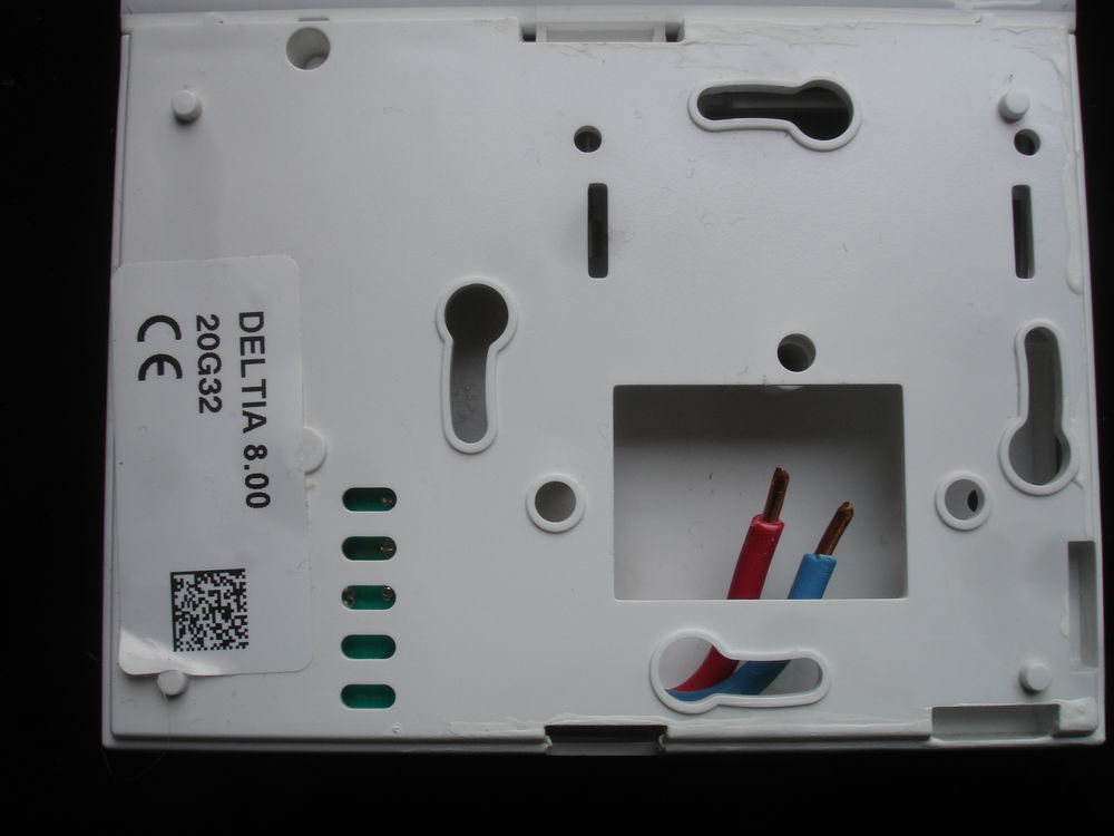 Thermostat programmable filaire DELTA DORE Bricolage