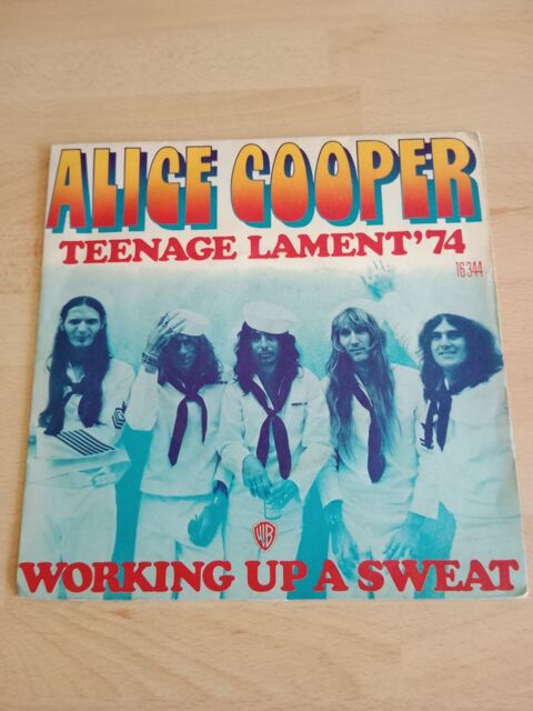 45 TOURS ALICE COOPER Teenage lament'74 15 Nantes (44)