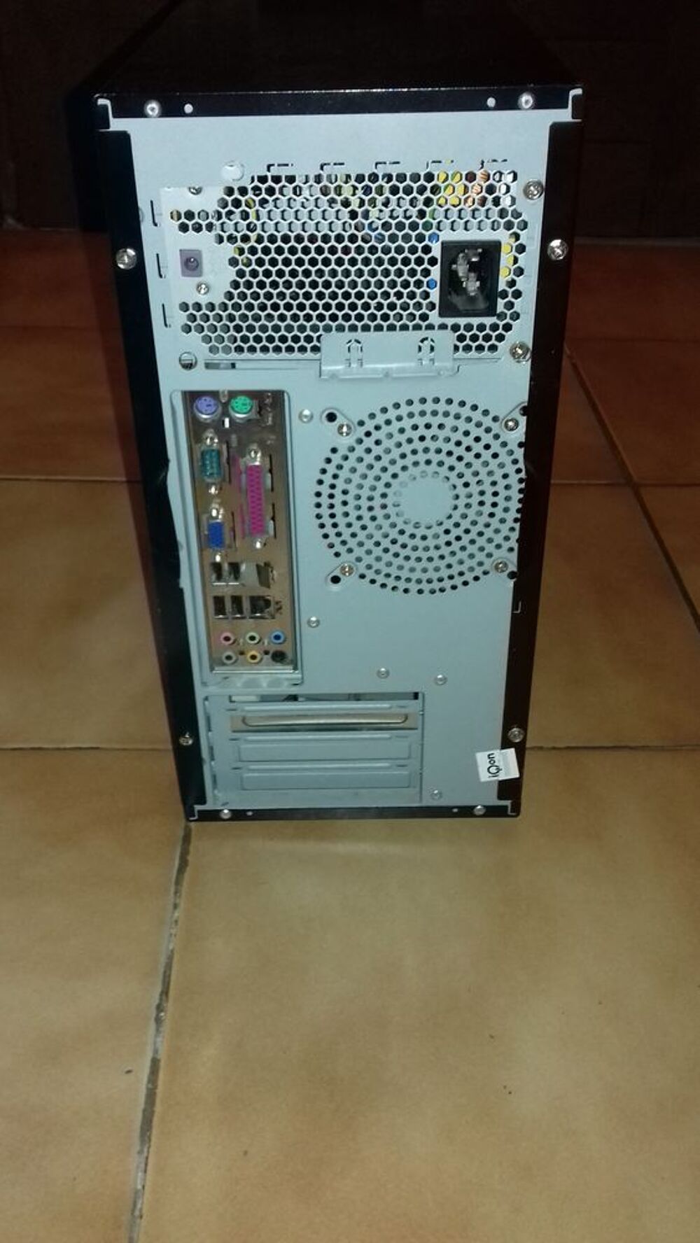 Ordinateur XX dual Core 2Ghz
Matériel informatique