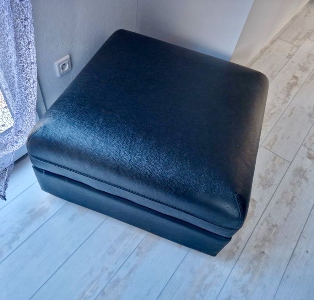 Fauteuil / Pouf Similicuir Noir Meubles