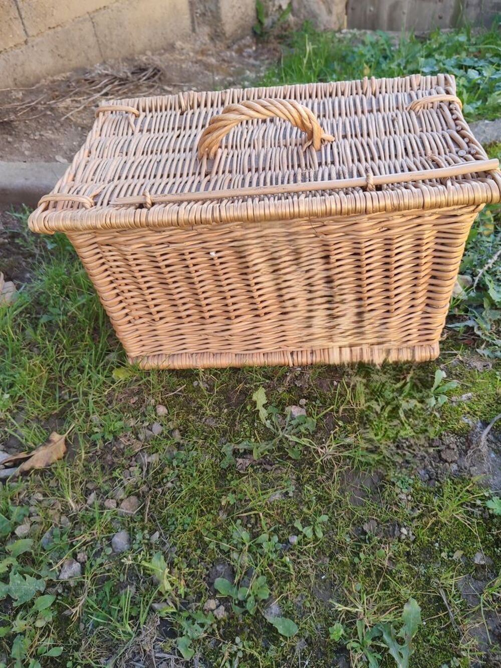 3 paniers en osier, 10 euros chaque Meubles