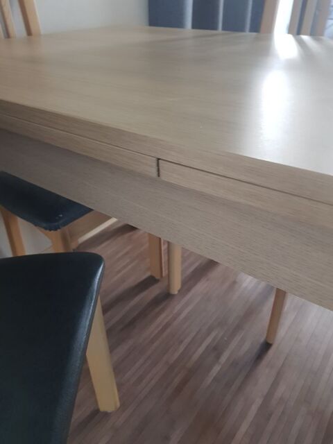 Table et chaises salle  manger ou cuisine 150 Le Barcars (66)