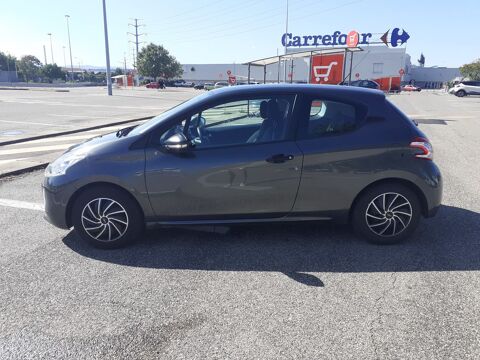 Peugeot 208 1.2 VTi 82ch BVM5 Active