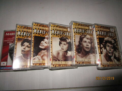 lot de CINQ cassettes audio enregistrées  de MARIE JOSE + un 6 Chanteloup-en-Brie (77)