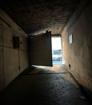  Parking / Garage à louer 9 m² Paris