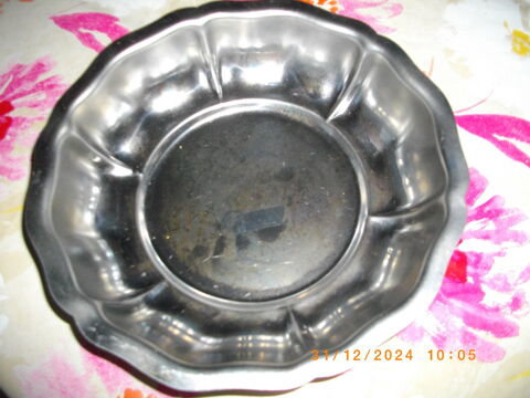 Plat rond creux en inox - Diamètre : 24,5 cm 11 Perros-Guirec (22)