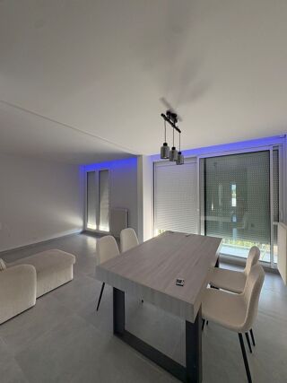  Appartement à louer 4 pièces 75 m²