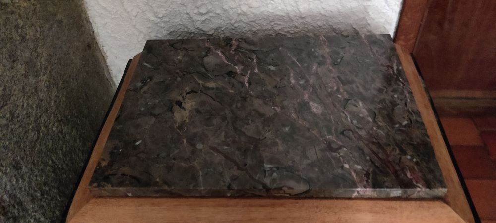 TABLE DE CHEVET Meubles