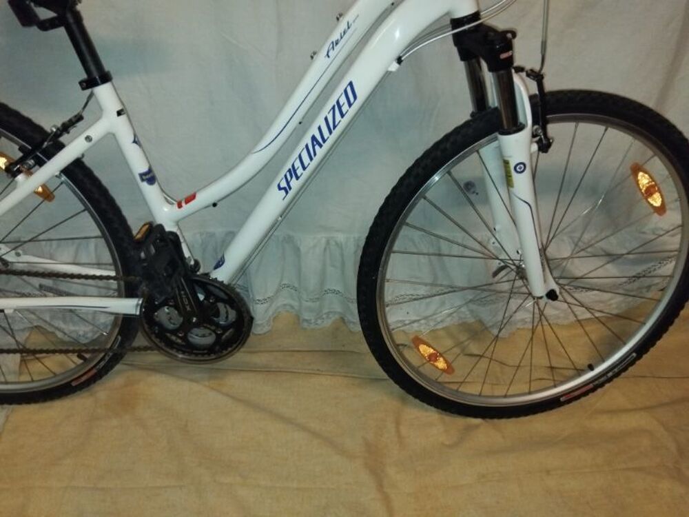V&eacute;lo Specialized Ariel sport Vélos