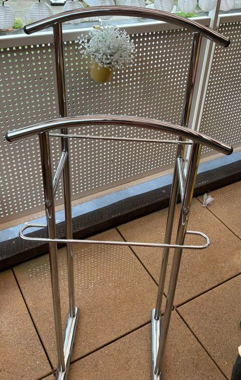 Porte habits Divonne-les-Bains (01)