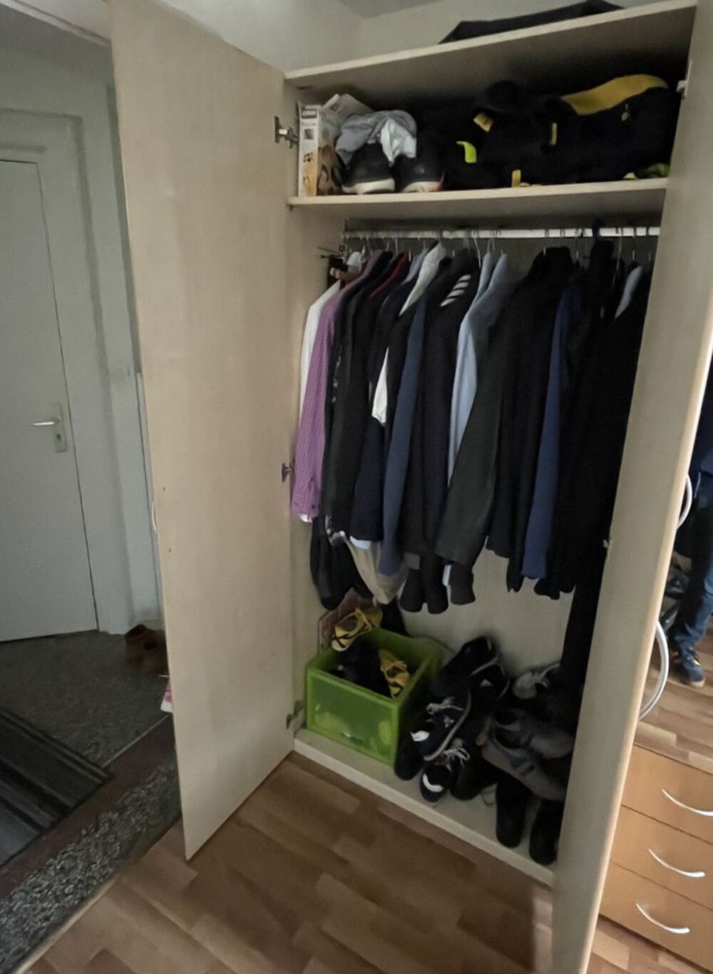 d'une penderie et armoire avec miroir Meubles