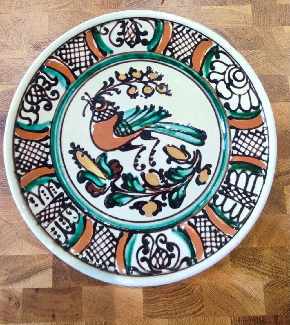 Assiette c&eacute;ramique poterie Korond 