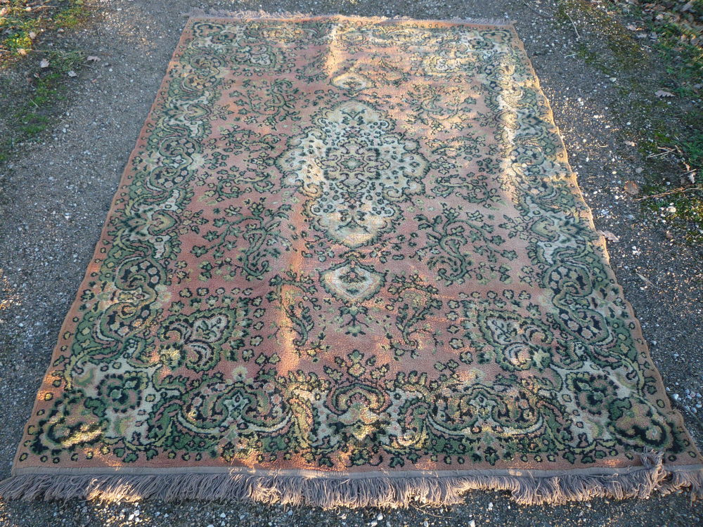Trois tapis d&eacute;co Décoration