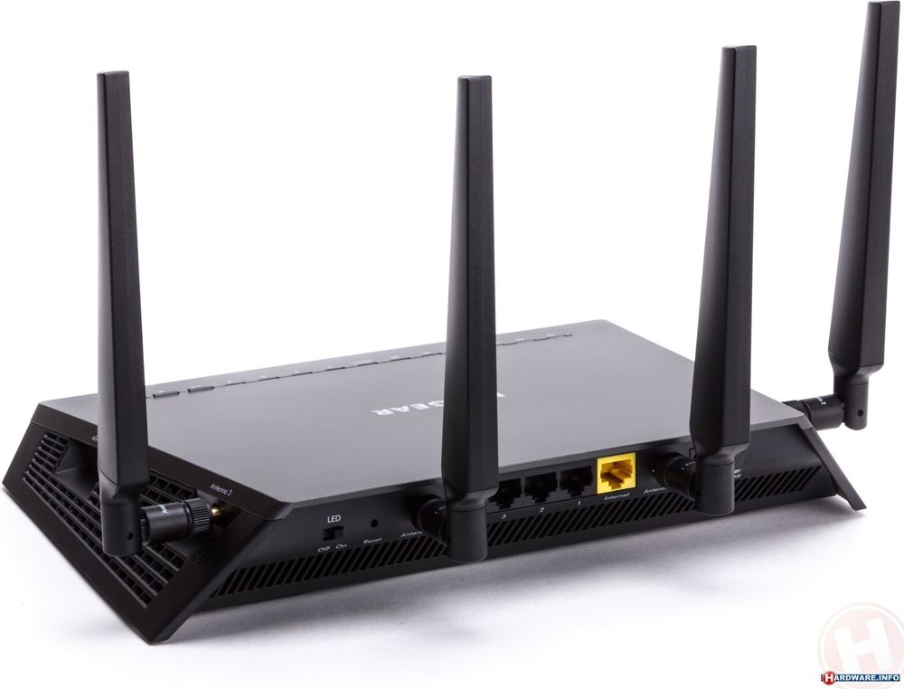 Netgear R7800-PES Matériel informatique