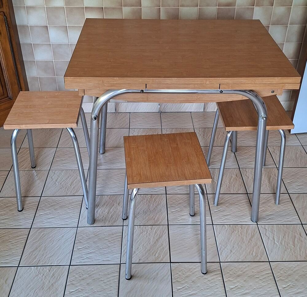 Table de cuisine en formica avec 2 rallonges. Meubles