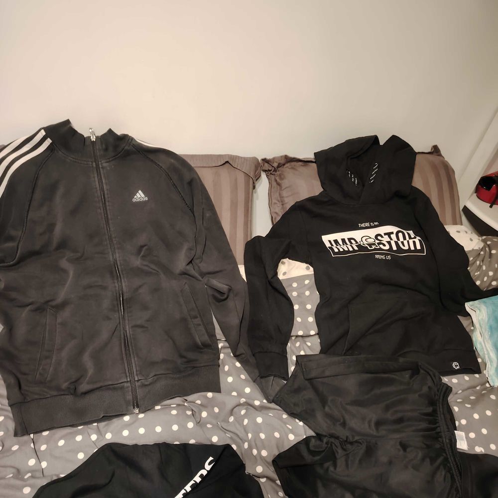 LOT V&Ecirc;TEMENTS 14/16 ANS Vêtements enfants