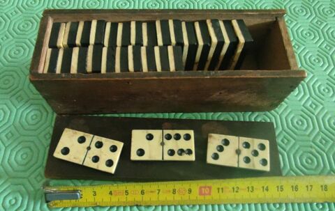 jeu dominos ancien 0 Lanton (33)