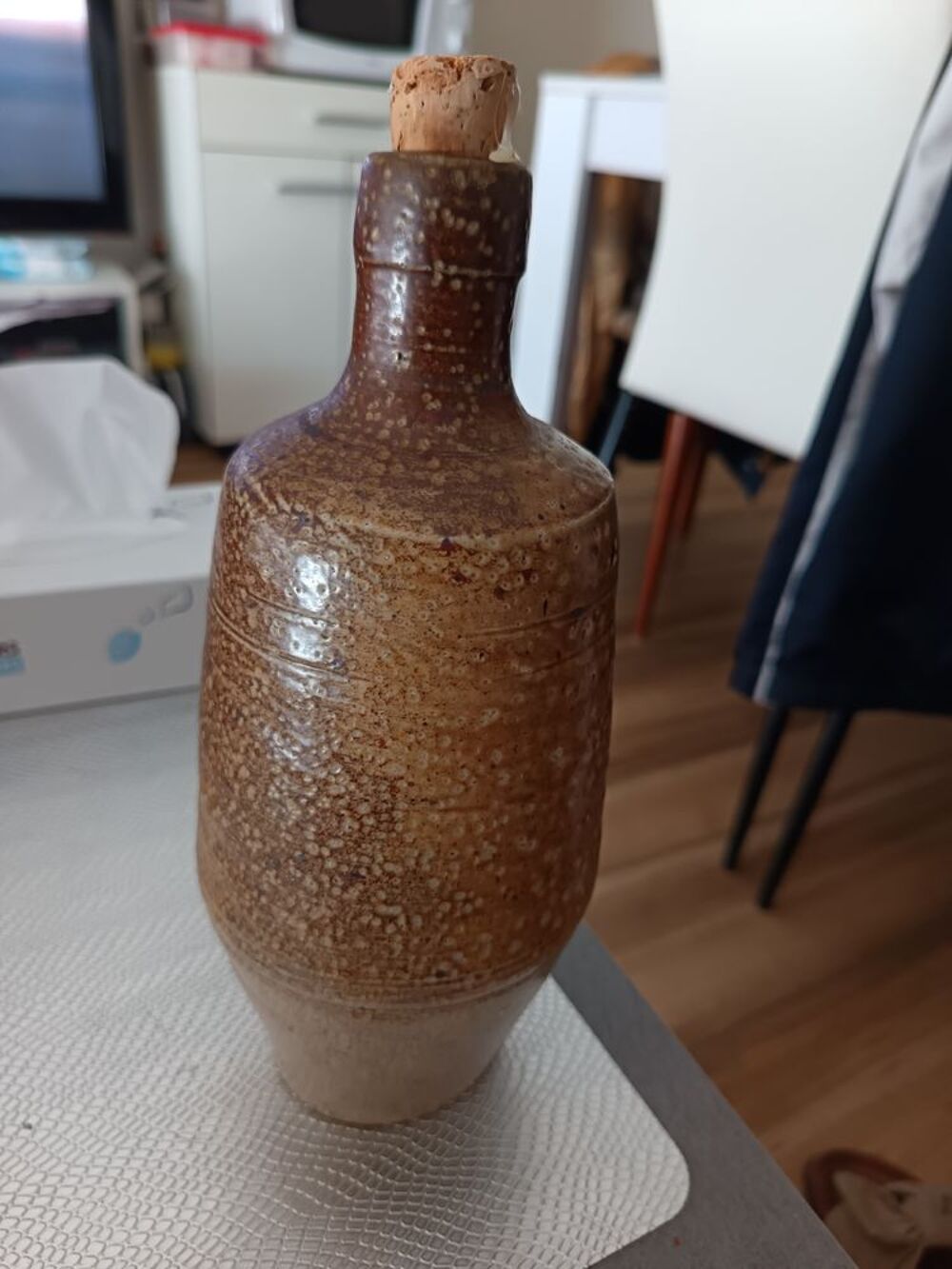Bouteille en gr&egrave;s vintage Dcoration