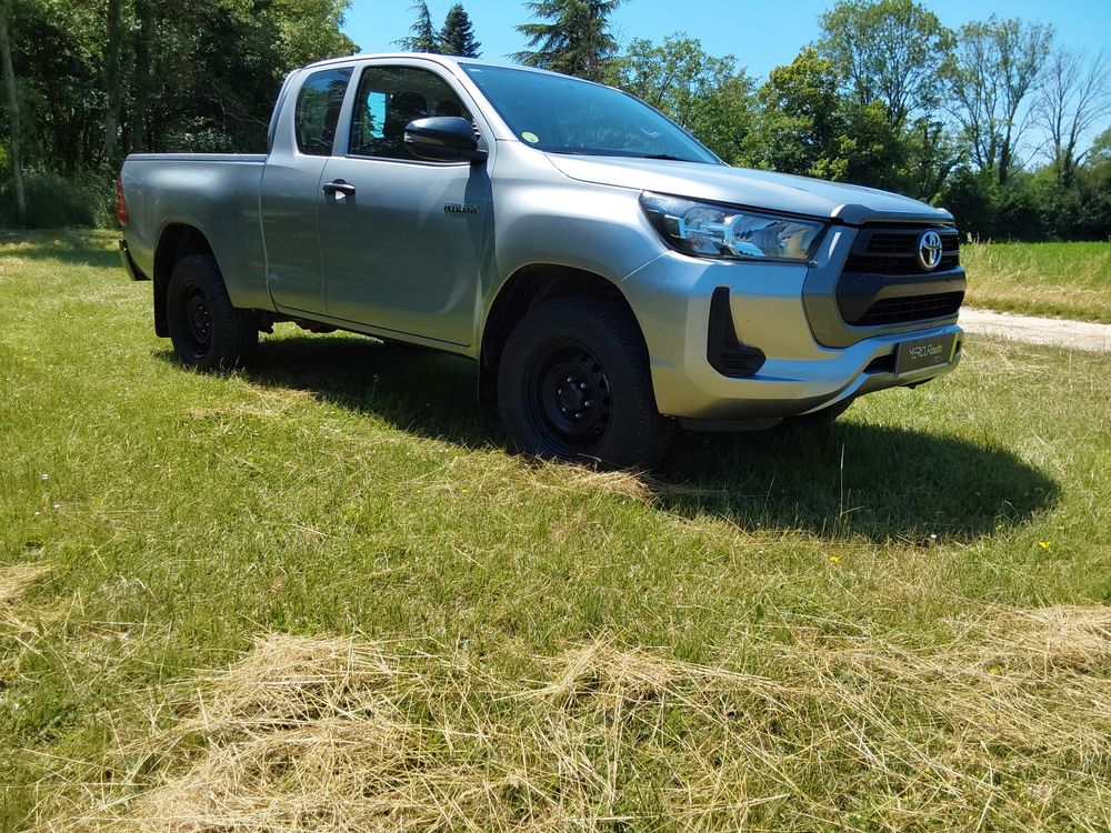 Hilux HILUX X-TRA CAB 4WD 2.4L 150 D-4D LECAP 2022 occasion 38080 Saint-Marcel-Bel-Accueil