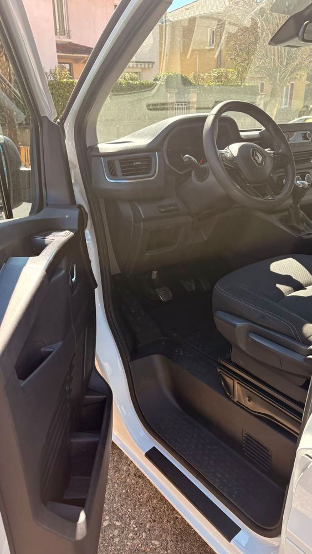 Trafic TRAFIC FGN L1H1 2800 KG BLUE DCI 130 GRAND CONFORT 2022 occasion 07600 Vals-les-Bains