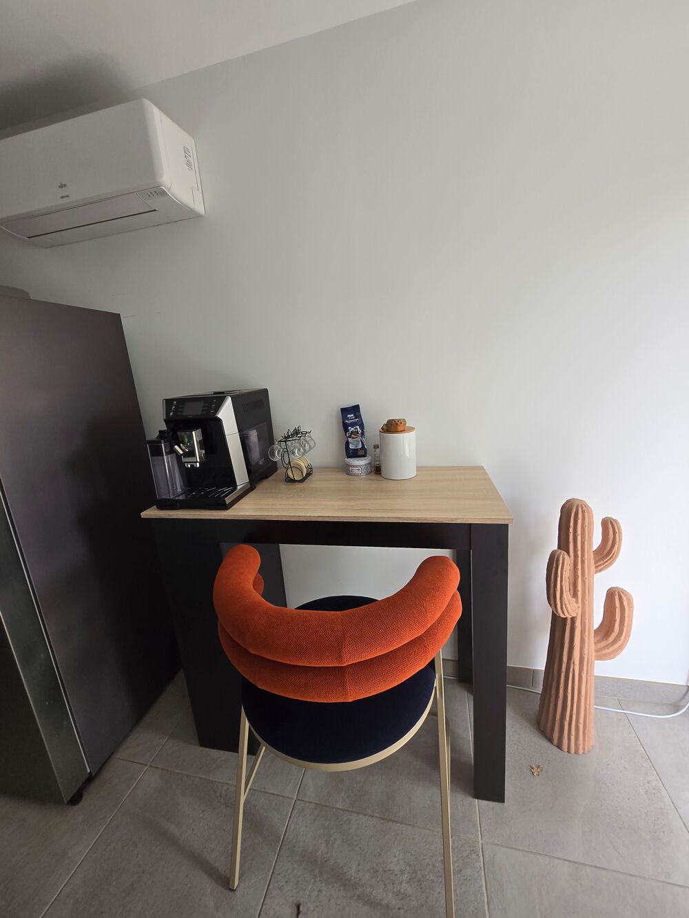 Bar avec ou sans chaise haute Meubles