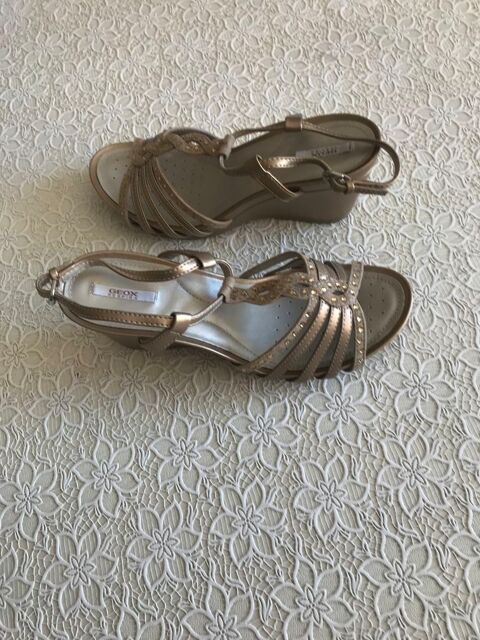 Sandales GEOX 35 Paris 16 (75)