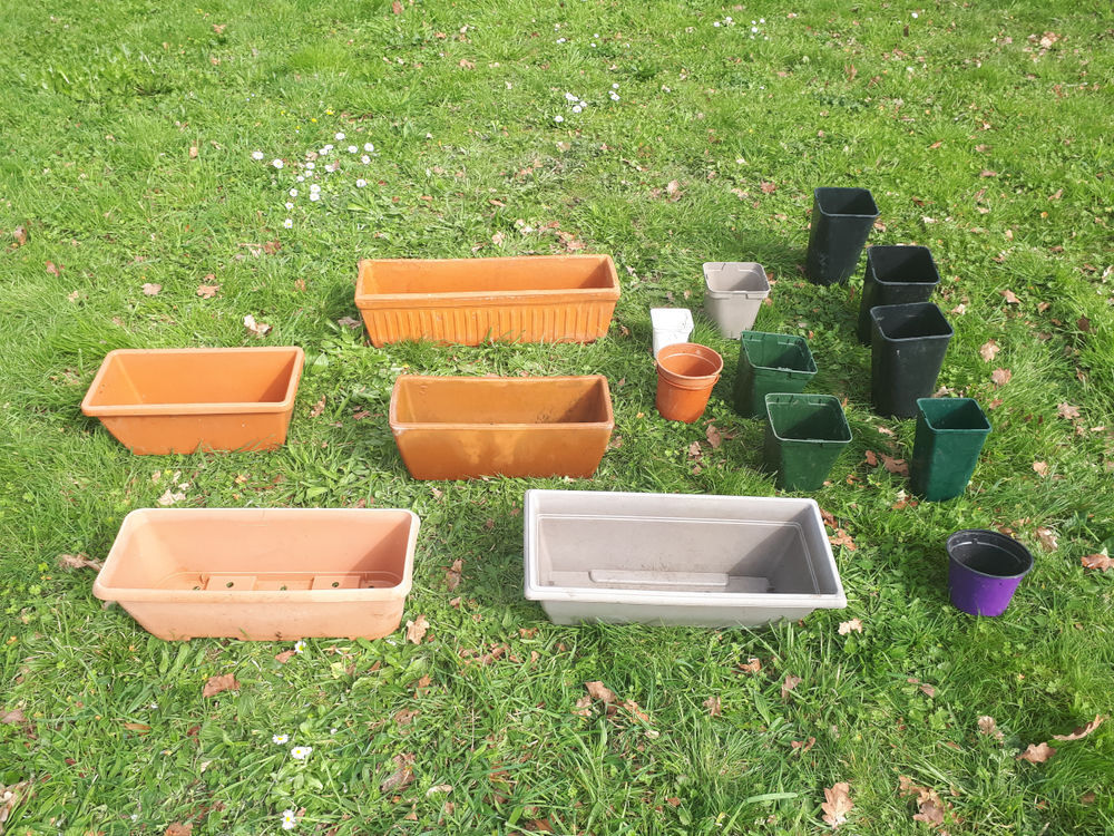 Pots et jardini&egrave;res pour plantes
Jardin