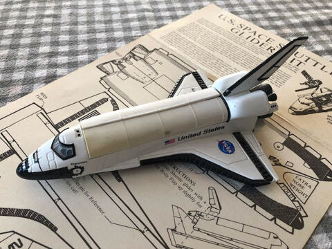 NASA  2 souvenirs années 1980 Cresserons (14)