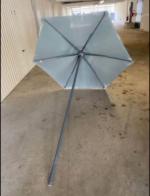 Parasol gris Chevroux (01)