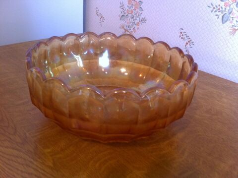 Coupe en verre fum� (2410) 3 Saint-Vallier (71)