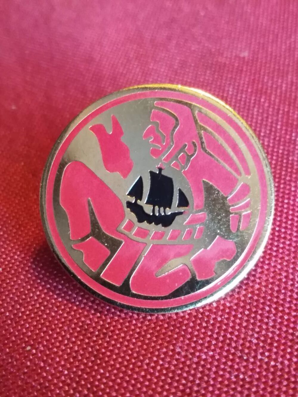 Pin's coureur sportif Bijoux et montres