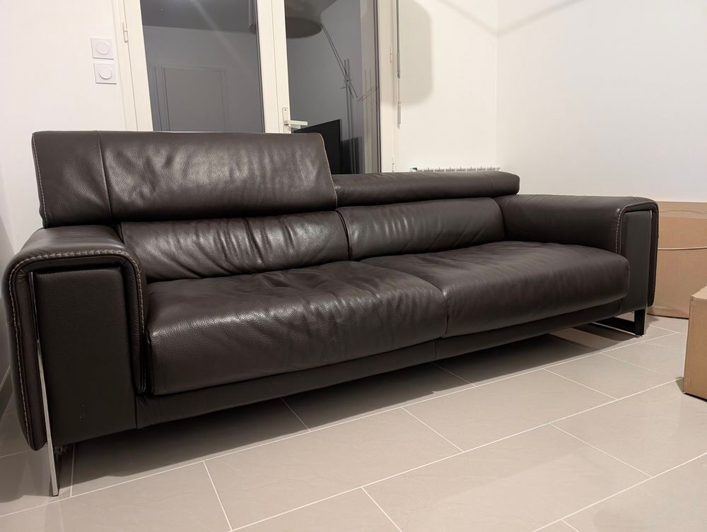 Donne canap&eacute; cuir Natuzzi 
Meubles