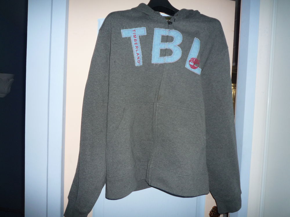 sweat-shirt TIMBERLAND NEUF JAMAIS PORTE Vêtements