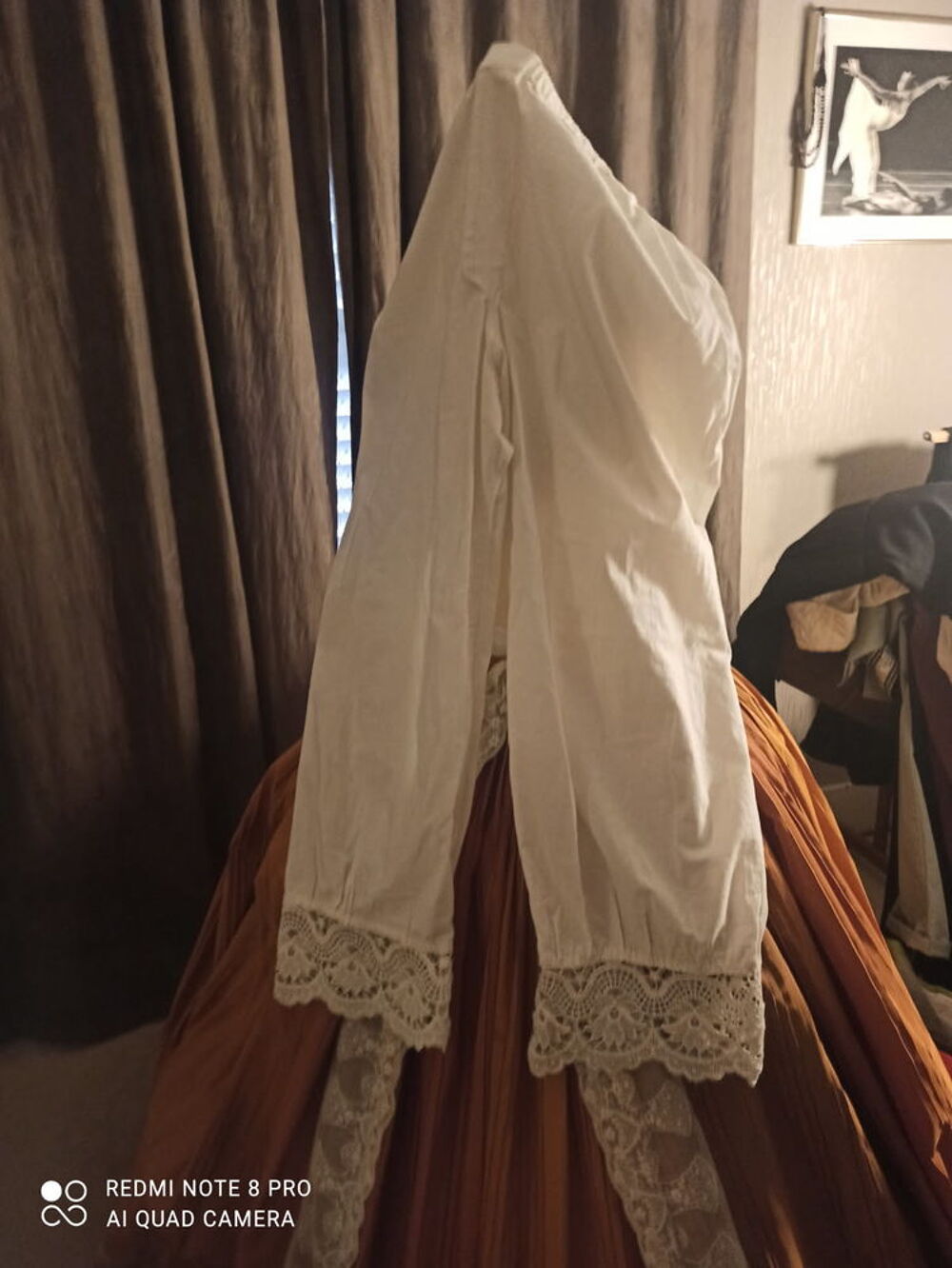 Robe pour danse 19eme crinoline Vêtements