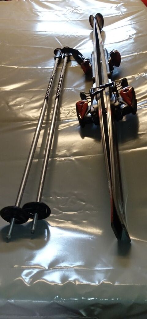 Skis Alpin + Fixations + Chaussure et b�tons 95 Harcourt (27)