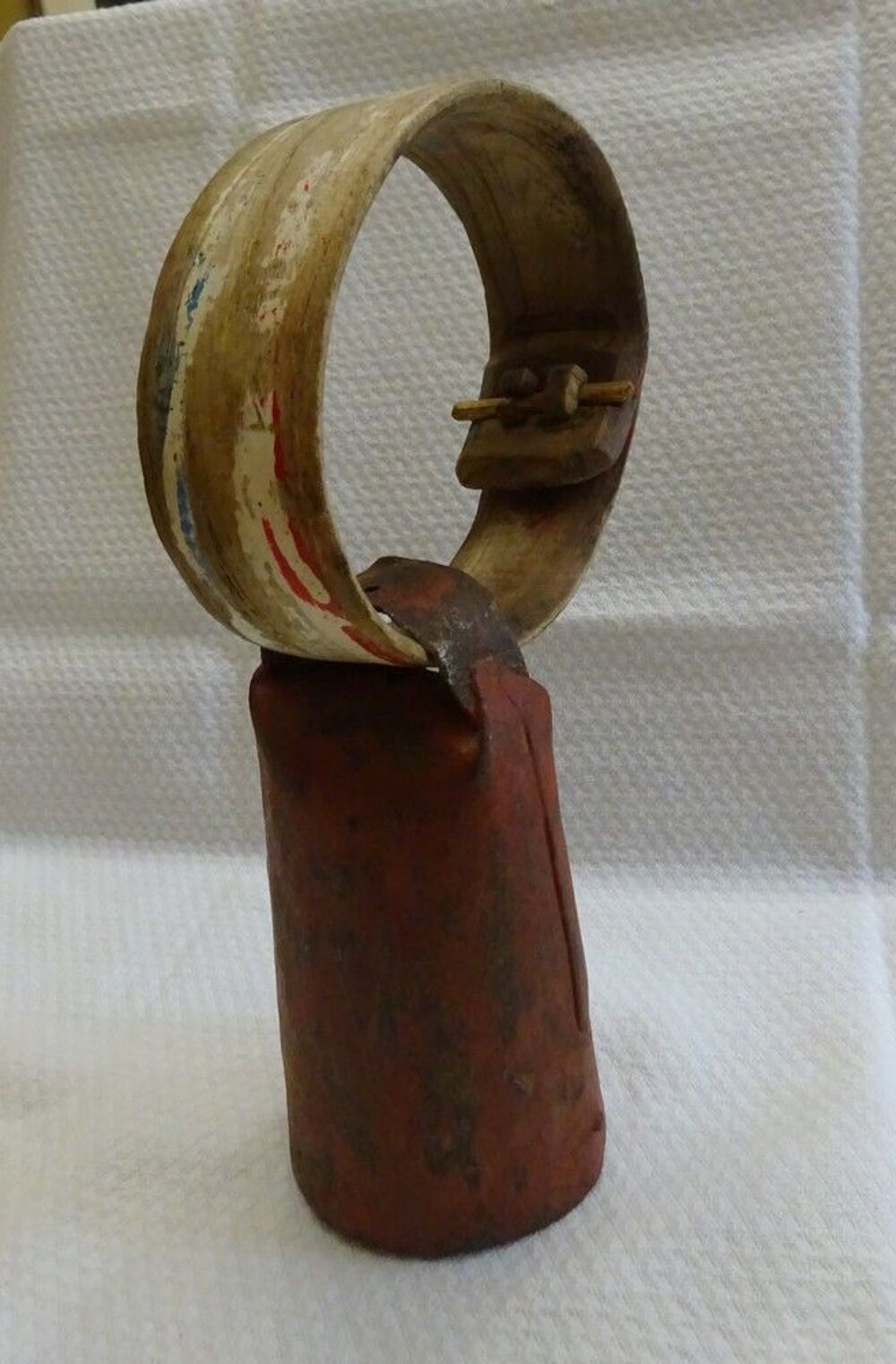 Ancienne cloche sonnaille &agrave; ch&egrave;vre 