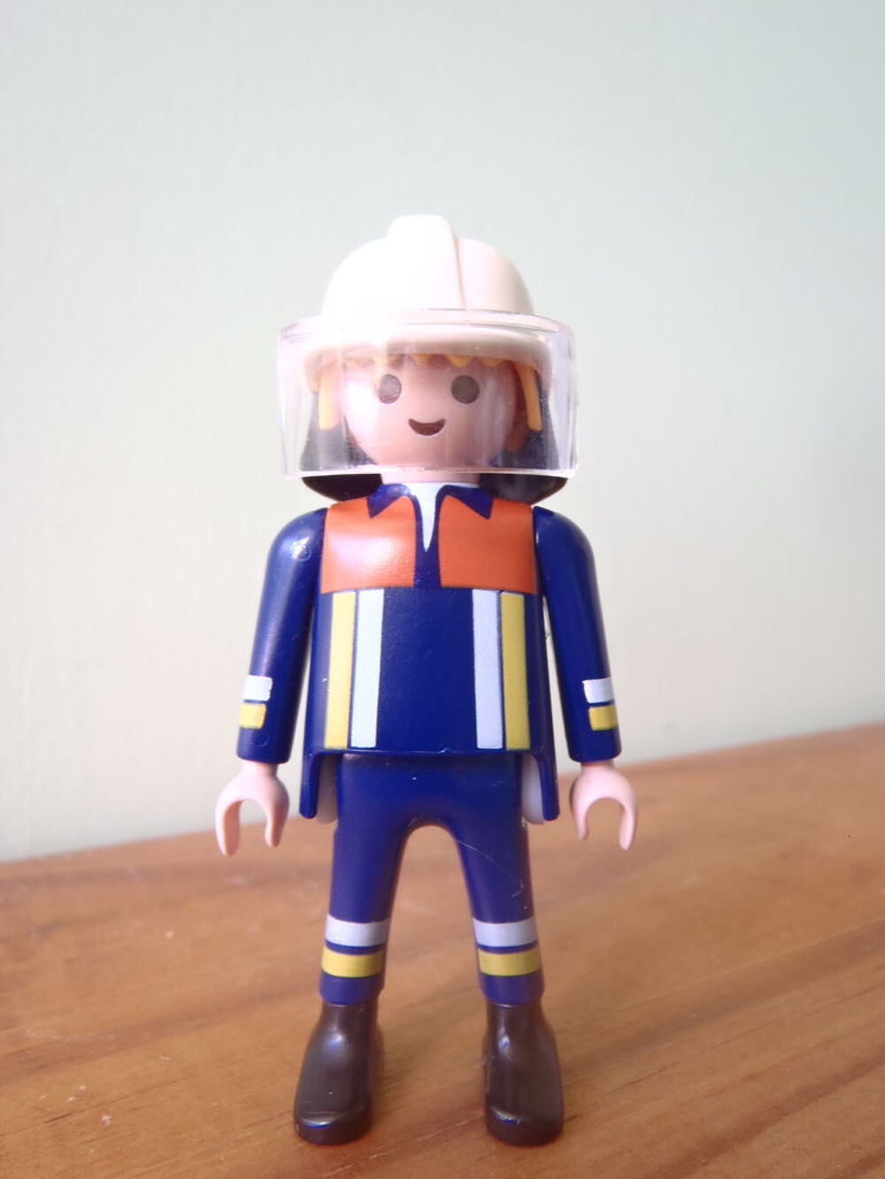Playmobil : pompier r&eacute;f 4914 ( figurine ) Jeux / jouets