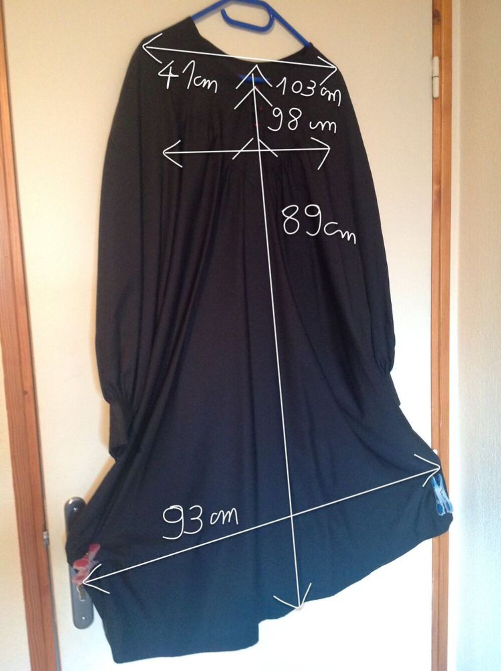 ROBE NOIR GRANDE TAILLE Envoi Possible
Vêtements