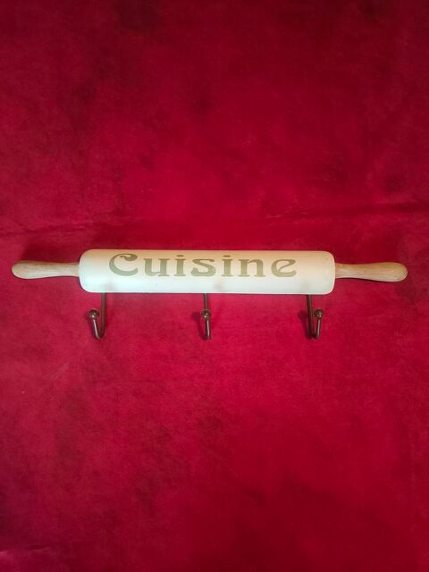 Porte torchons en bois ( cuisine) 10 Avermes (03)