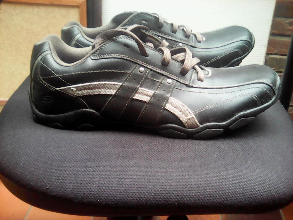 Chaussures basses skechers pointure 48,5 Chaussures