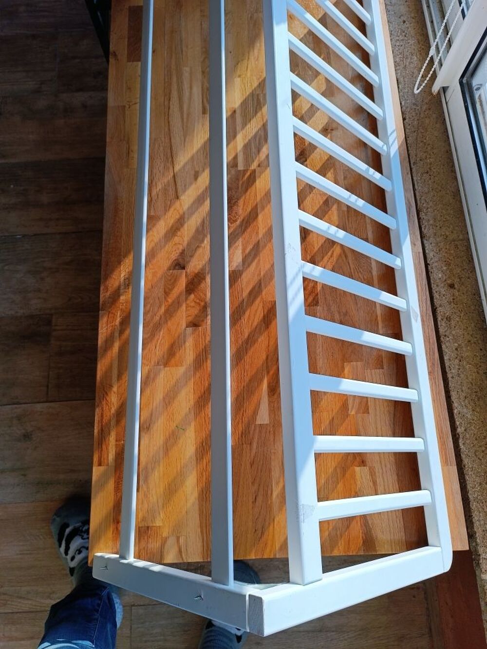 Barri&egrave;re de lit en bois Puériculture