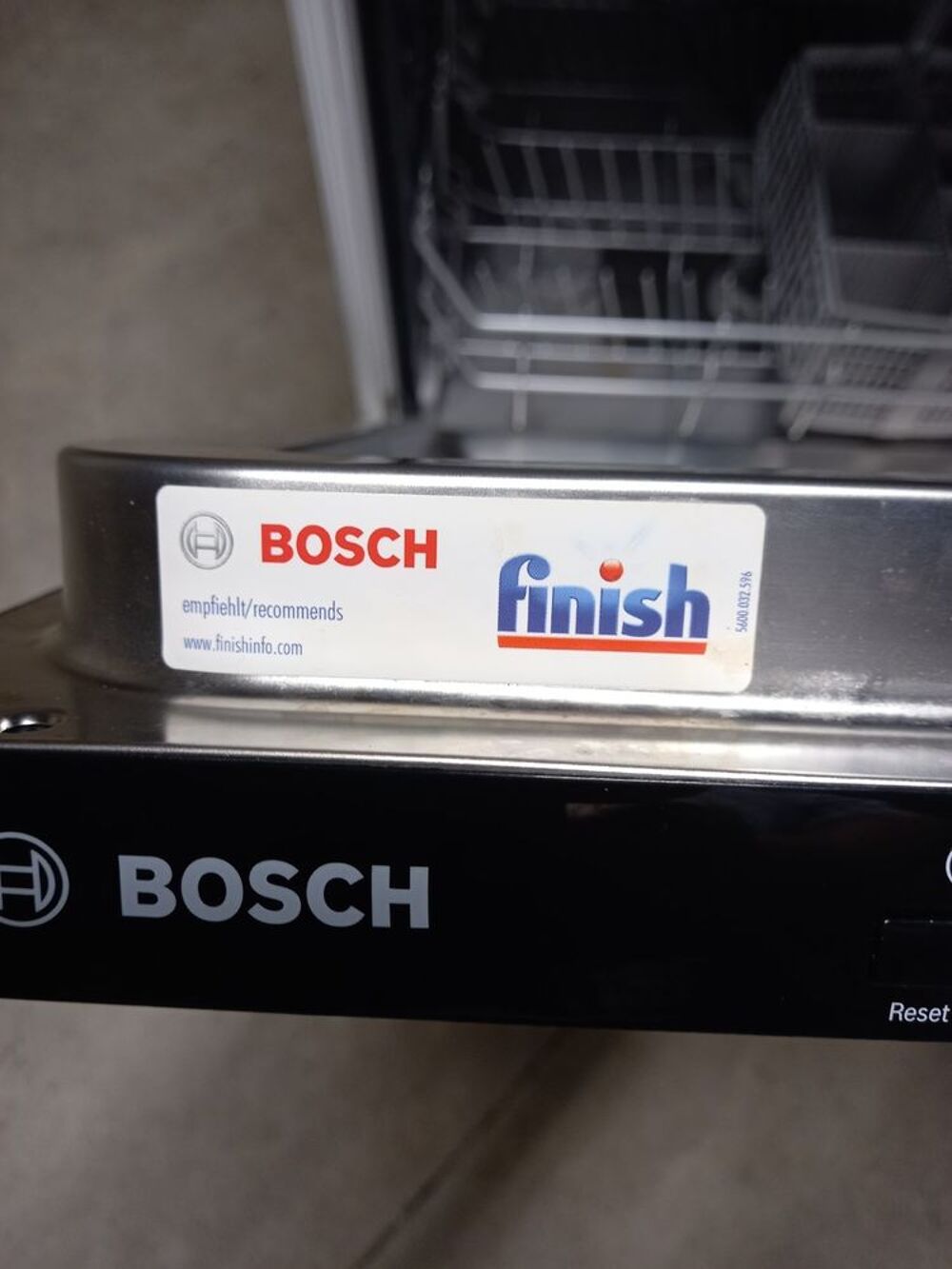 lave vaisselle bosch silence ref SGV21TX48E int&eacute;grable Electroménager