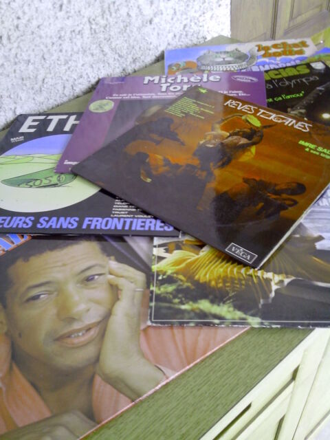 VINYLE 33t nbre 24 LE LOT 70 70 Crches-sur-Sane (71)